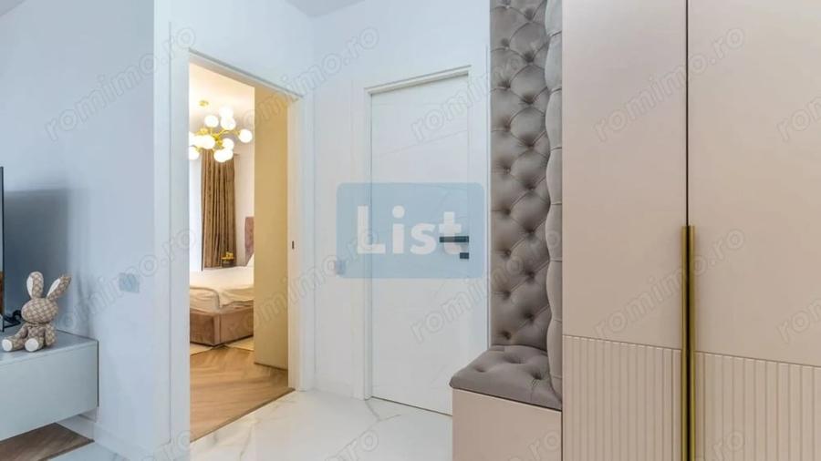 Apartament cu 3 camere semidecomandat în Nord