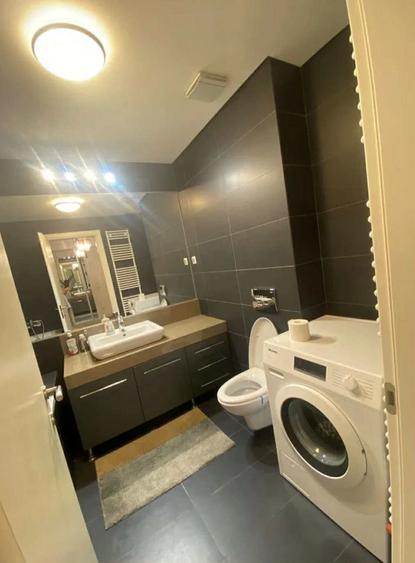 Apartament cu 3 camere decomandat, mobilat în Barbu Văcărescu