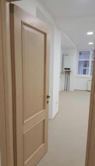 Spațiu comercial, de 125 mp, în Peninsula