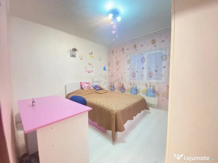 Apartament cu 3 camere decomandat în 13 Septembrie