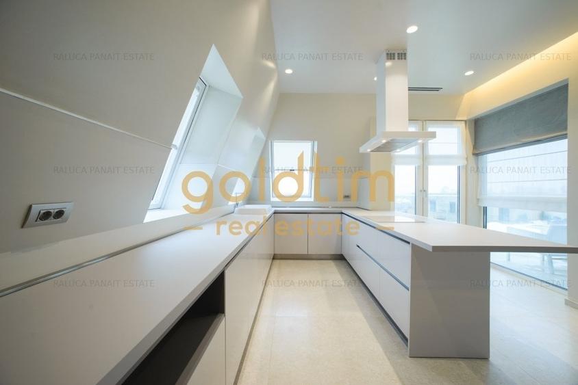 Apartament cu 5 camere semidecomandat, mobilat în Pipera