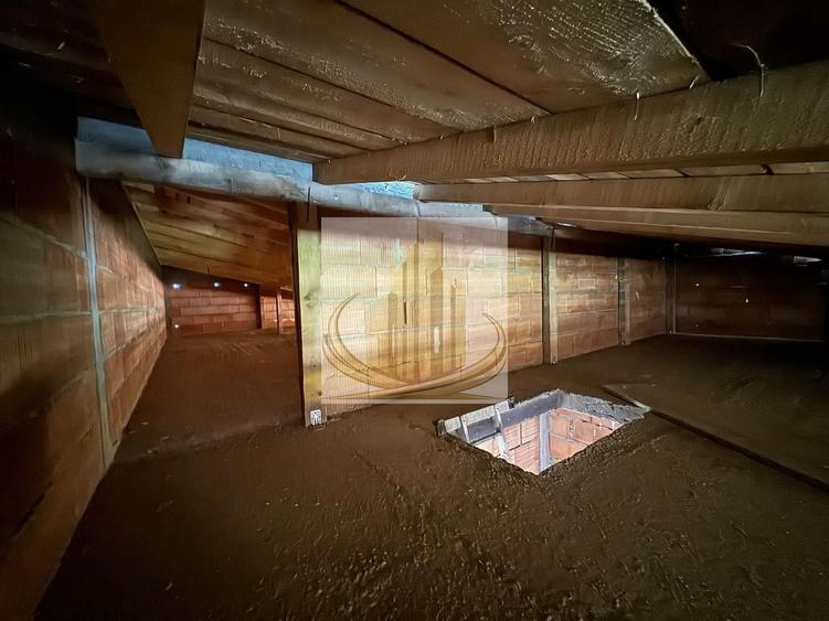 Duplex cu 4 camere cu Canalizare în Moșnița Veche