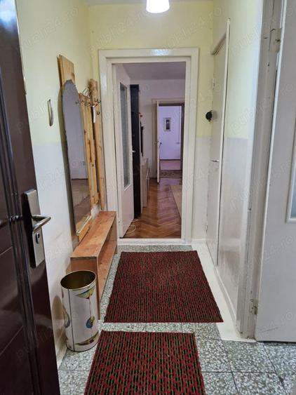 Apartament cu 2 camere semidecomandat în Spitalul Județean