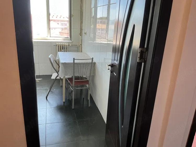 Apartament cu 2 camere decomandat în Casa de Cultură