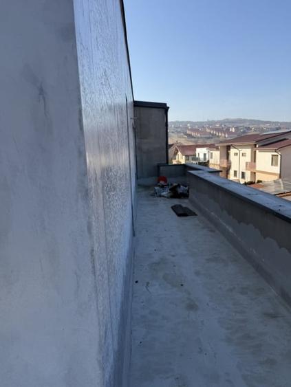 Duplex cu 4 camere cu Canalizare în Borhanci