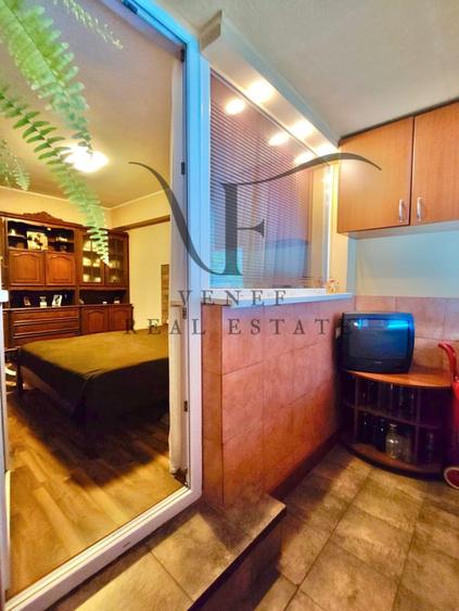 Apartament cu 3 camere decomandat în Obor