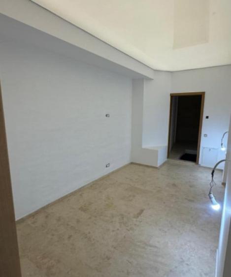 Apartament cu 2 camere nedecomandat în Ultracentral