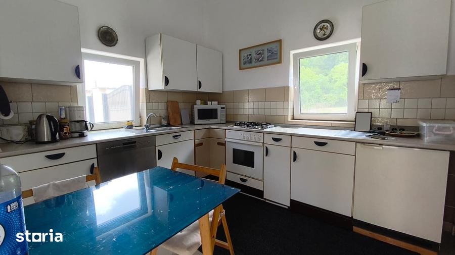 Casă cu 3 camere cu Teren 543 Mp în Ilia