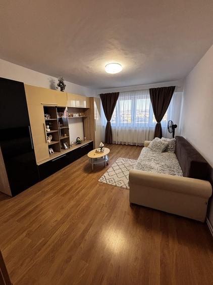 Apartament cu 2 camere decomandat în Mihai Viteazul