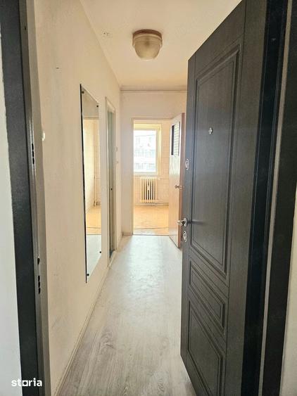 Apartament cu 3 camere decomandat în Tineretului