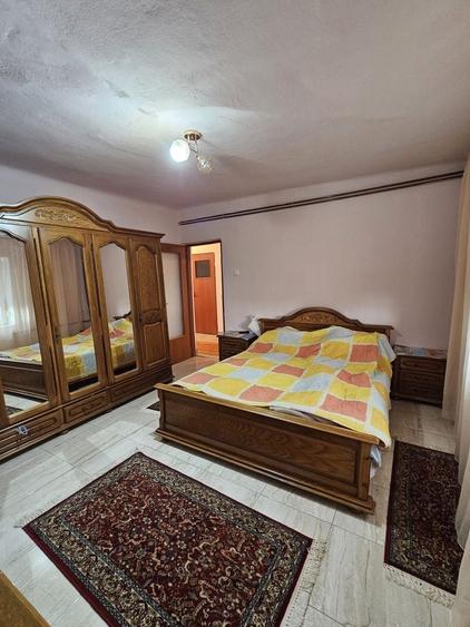 Casă individuală cu 4 camere cu Canalizare în Iorga