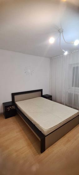 Apartament cu 2 camere semidecomandat în Tineretului