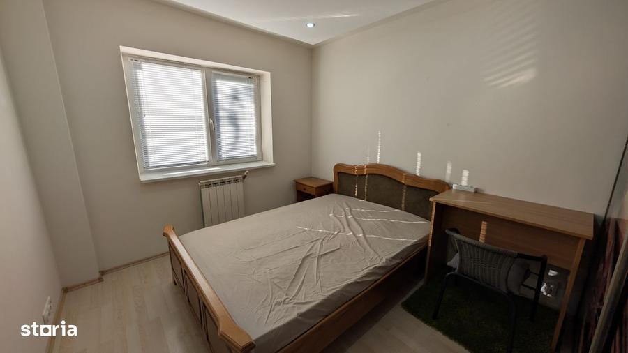 Apartament cu 3 camere în Plopilor