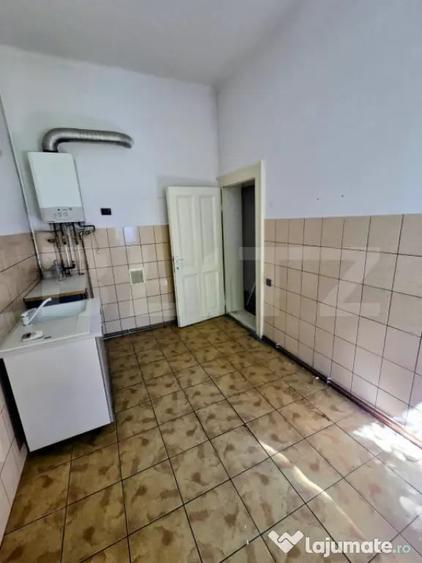 Spațiu comercial, de 110 mp, în Central