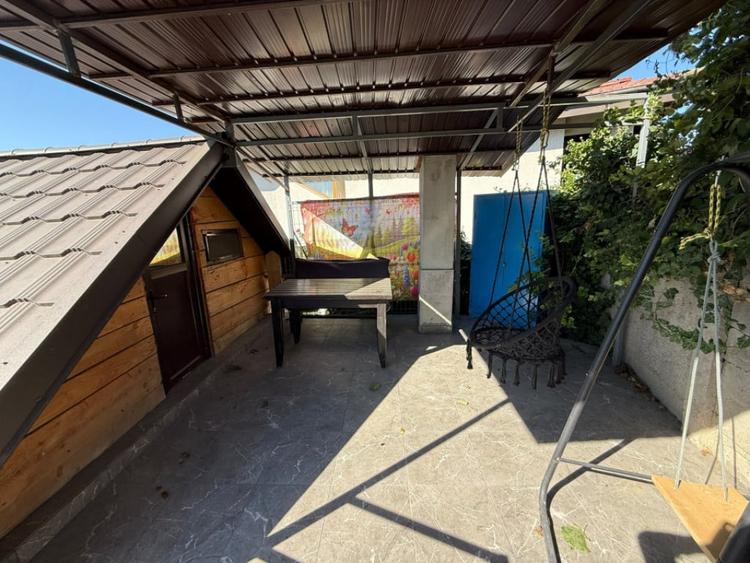 Casă cu 2 camere cu Teren 160 Mp în Păcii