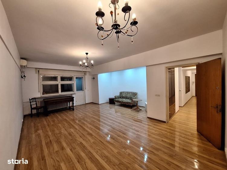 Apartament cu 3 camere în Brezoianu