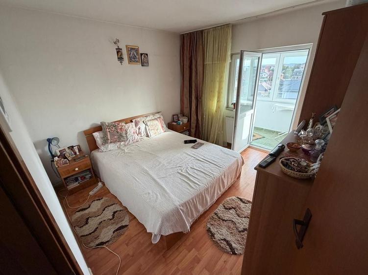 Apartament cu 2 camere decomandat, mobilat în Debarcader