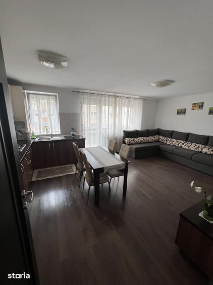Apartament cu 2 camere în Tractorul