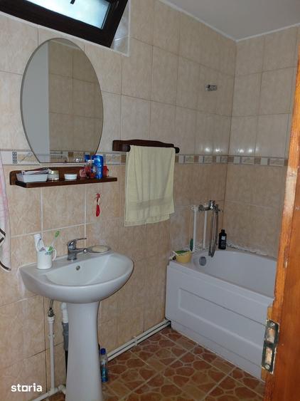 Casă cu 3 camere cu Teren 279 Mp în Dorobanți