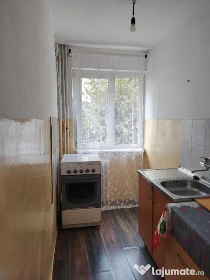 Apartament cu 2 camere semidecomandat în Nord