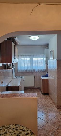 Apartament cu 2 camere decomandat în Mureșeni
