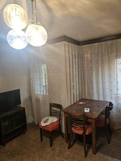 Apartament cu 2 camere decomandat în 1 Mai