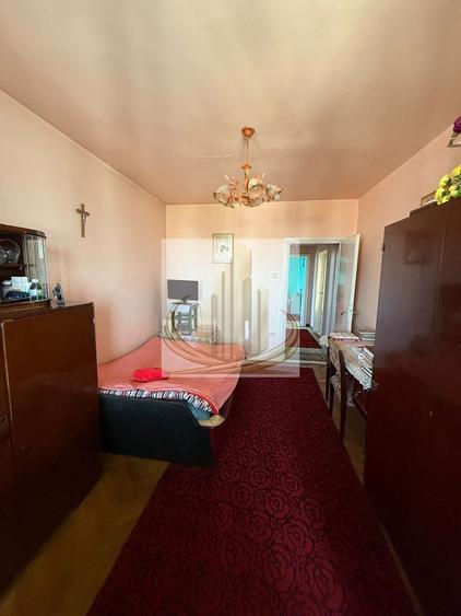 Apartament cu 3 camere decomandat, mobilat în Girocului