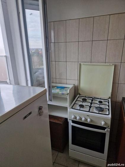 Garsonieră decomandată, mobilată în Fundeni