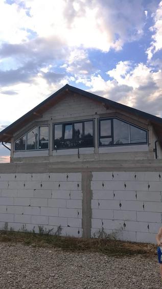 Casă cu Teren 450 Mp în Central