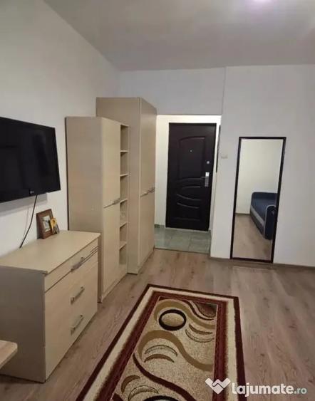 Garsonieră în Granit
