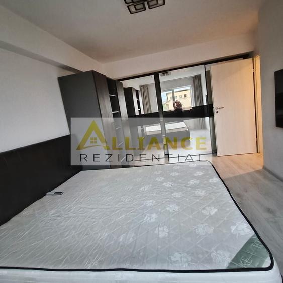 Apartament cu 2 camere decomandat, mobilat în Sud