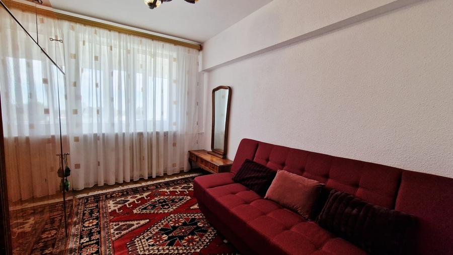 Apartament cu 3 camere decomandat, mobilat în Kiseleff