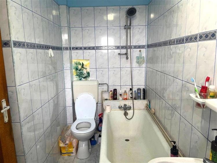 Apartament cu 2 camere decomandat, mobilat în Aradului