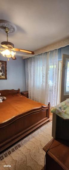 Apartament cu 3 camere decomandat în Faleza Nord