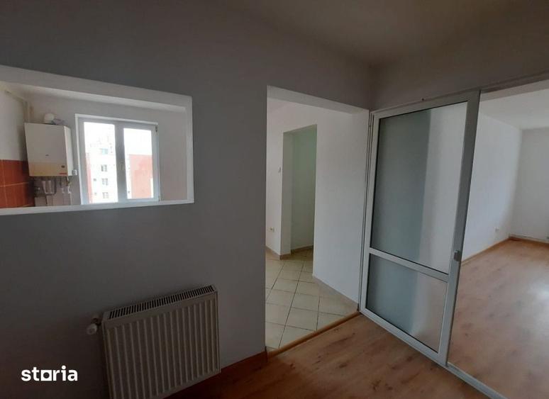 Apartament cu 3 camere în Mărăței