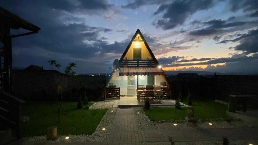 Casă cu 5 camere cu Teren 630 Mp în Bod