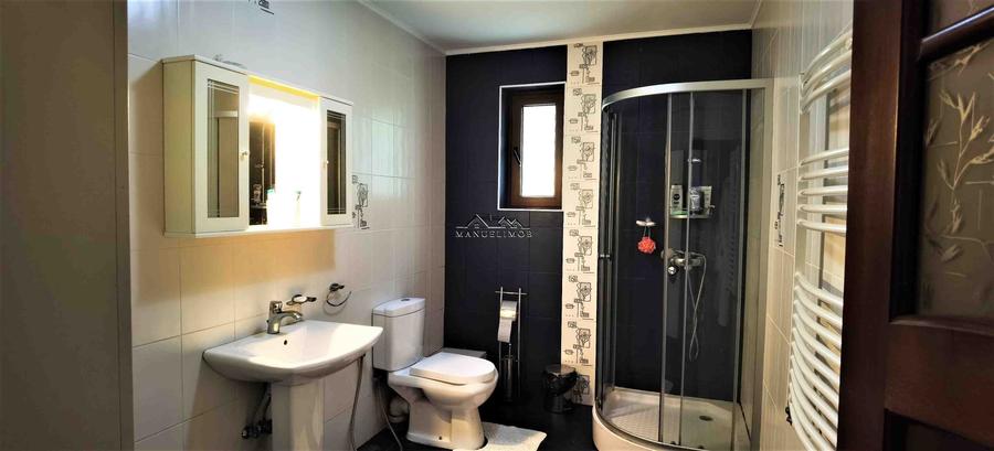 Casă individuală cu 5 camere cu Canalizare în Exterior Est