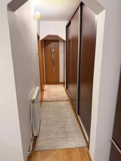 Apartament cu 3 camere decomandat în Obcini