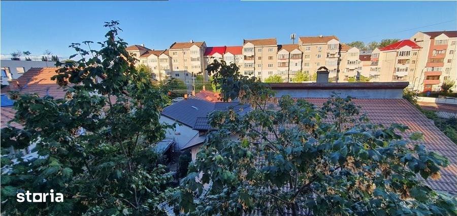 Apartament cu 2 camere în Micro 6