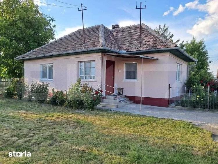 Proprietate cu casa renovabila si anexe, teren 8291 mp, in Iclod - 1