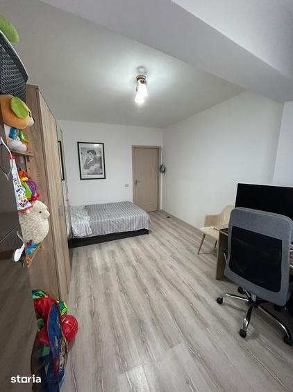 Apartament cu 3 camere decomandat în Chiajna