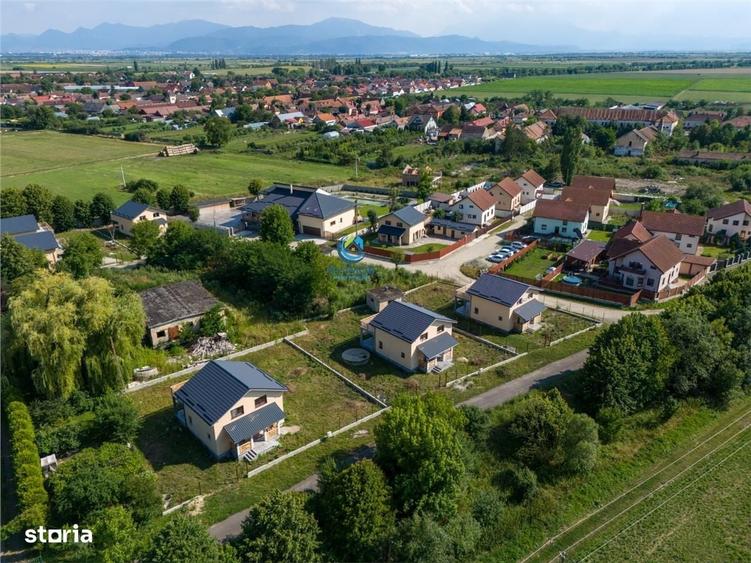 Casă cu 4 camere cu Teren 680 Mp în Hălchiu