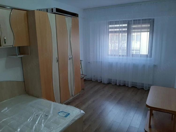 Garsonieră decomandată în Găvana