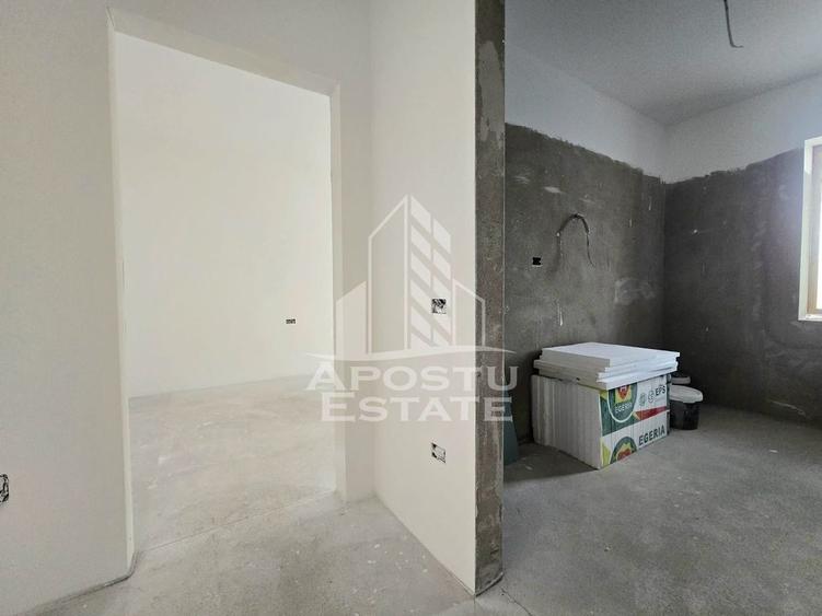 Apartament cu 2 camere semidecomandat în P-ța Unirii