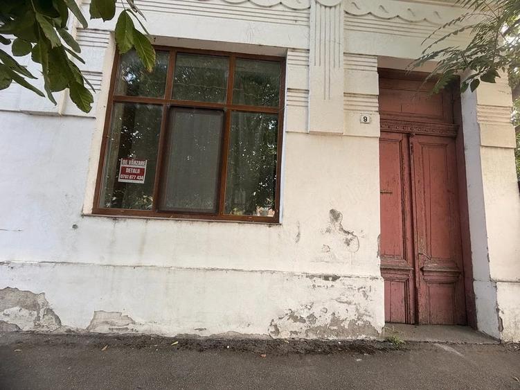 Casă cu 4 camere cu Teren 1412 Mp în Ultracentral