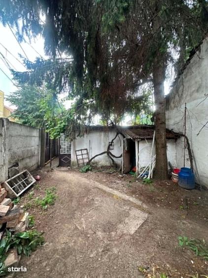 Casă cu 2 camere decomandat în Semicentral
