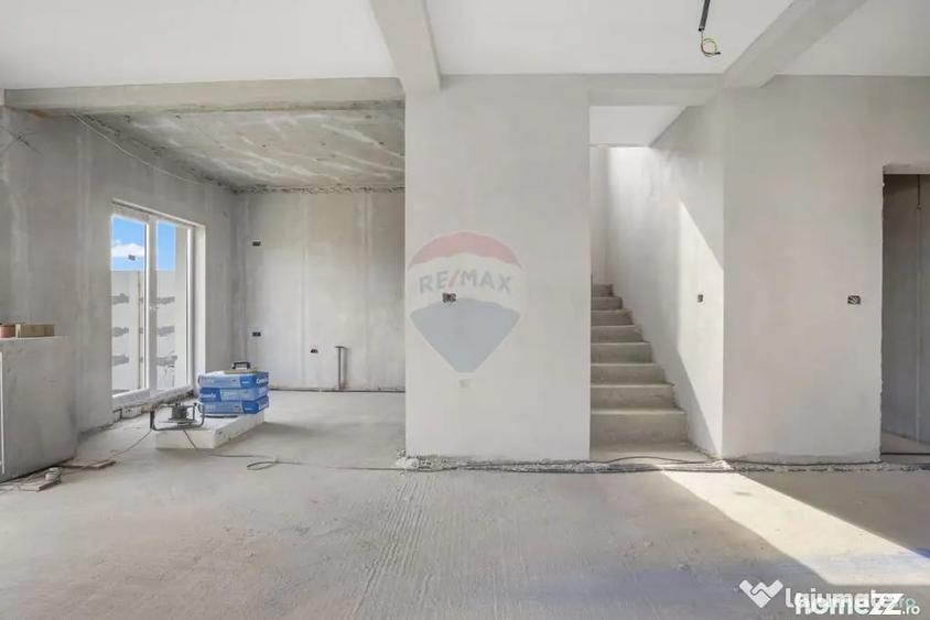 Casă cu 5 camere cu Teren 392 Mp în 6 Vânători