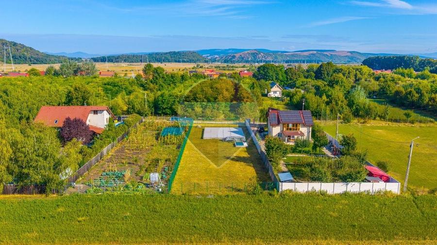 Teren Construcții intravilan de 1090 mp, în Hărman