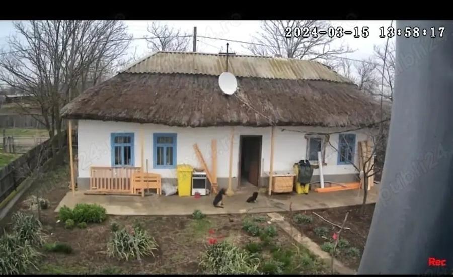 Casă individuală cu 4 camere cu Teren 4600 Mp în Chilia Veche