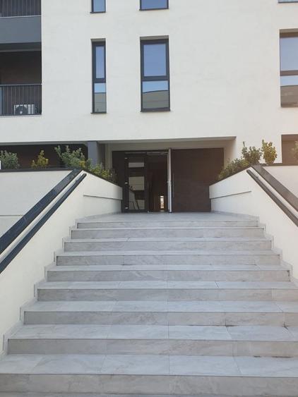 Apartament cu 2 camere decomandat în Aradului